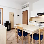 Residenza Cavour 帕爾馬