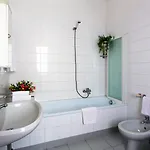Residenza Cavour 3* 帕爾馬