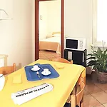 Residenza Cavour 公寓式酒店 帕爾馬