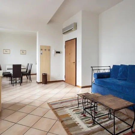 Residenza Cavour Парма