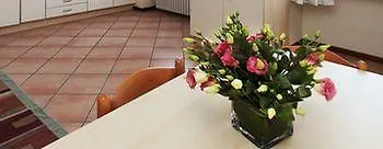 Residenza Cavour 3* פארמה