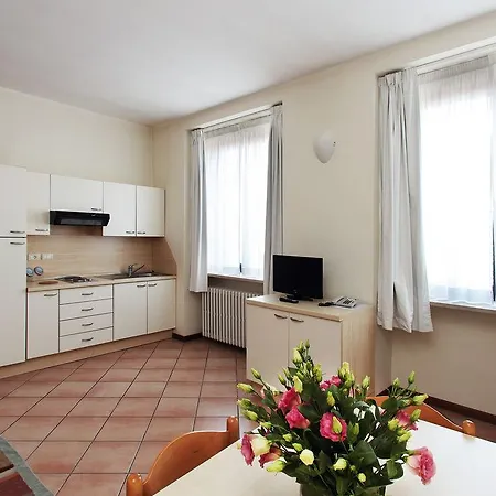 Residenza Cavour מלון דירות