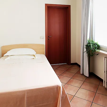 Residenza Cavour פארמה