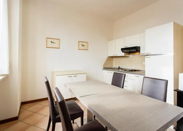 Residenza Cavour Aparthotel Parma